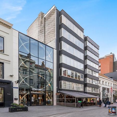 Ruim En Warm Appartement In De Winkelstraat Van Oostende 外观 照片