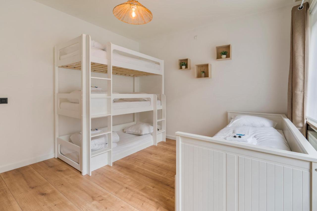 Ruim En Warm Appartement In De Winkelstraat Van Oostende 外观 照片