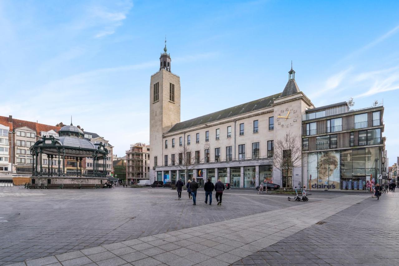 Ruim En Warm Appartement In De Winkelstraat Van Oostende 外观 照片