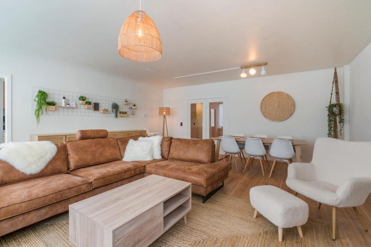 Ruim En Warm Appartement In De Winkelstraat Van Oostende 外观 照片