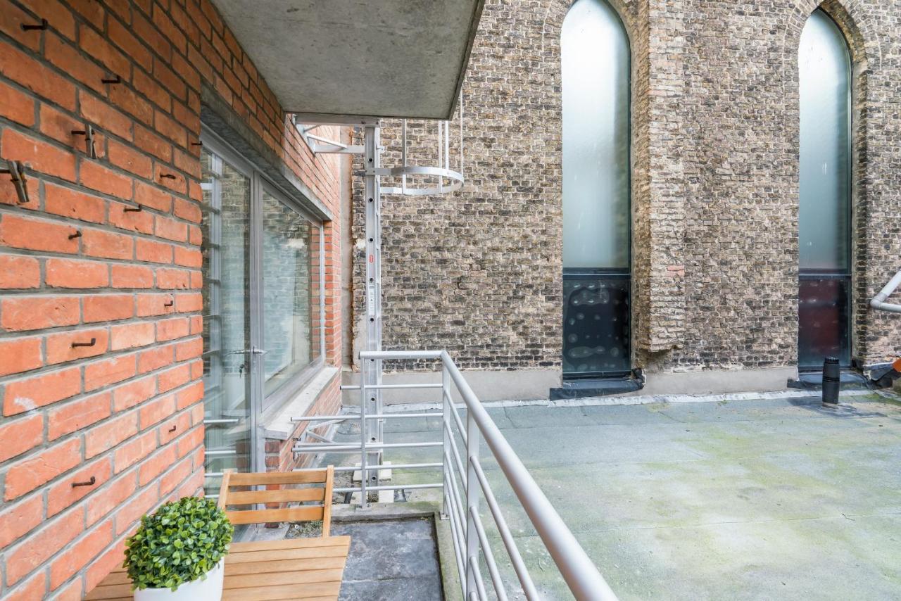 Ruim En Warm Appartement In De Winkelstraat Van Oostende 外观 照片